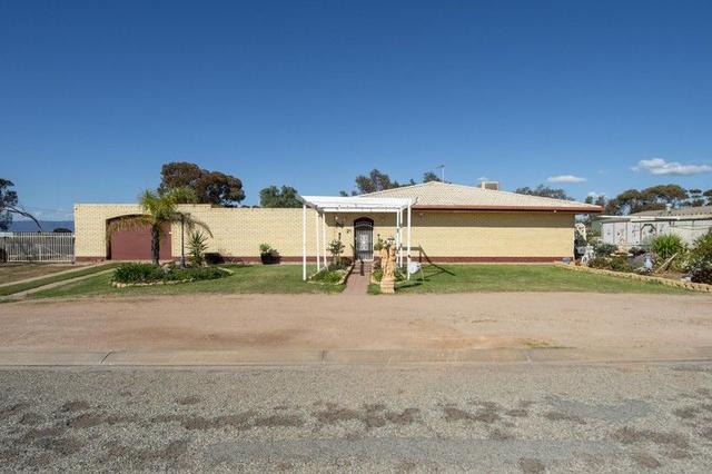 24 West Tce, SA 5540