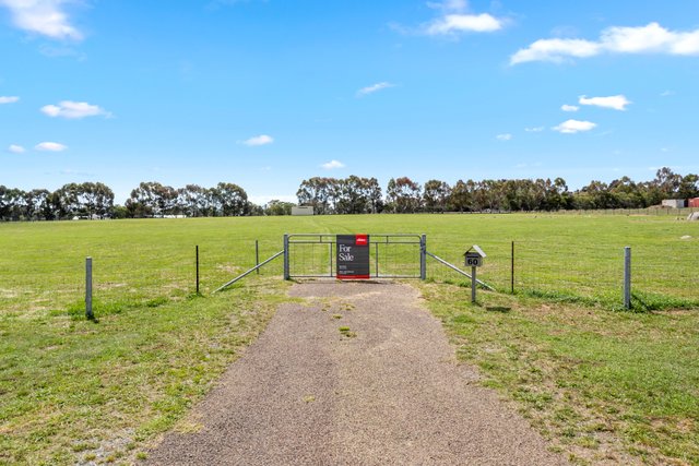 60 Jiparu Drive, NSW 2582