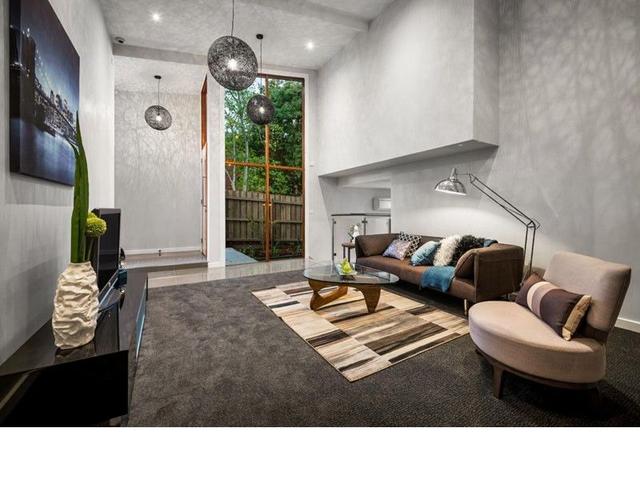 2/91 Morack Road, VIC 3133