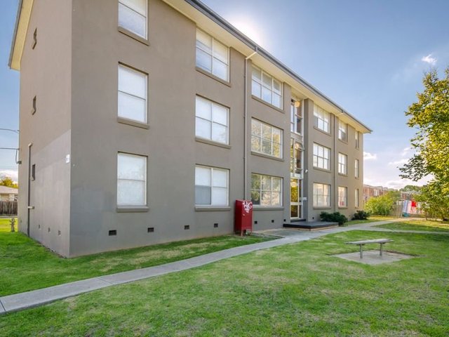 5/16 Lawn Crescent, VIC 3019