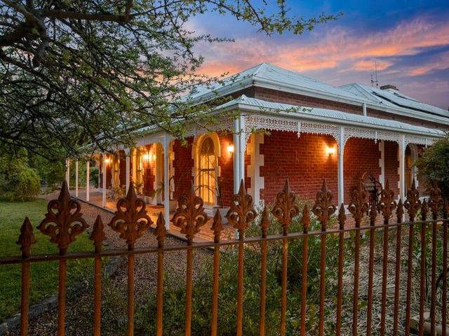 27 Railway Street, VIC 3666