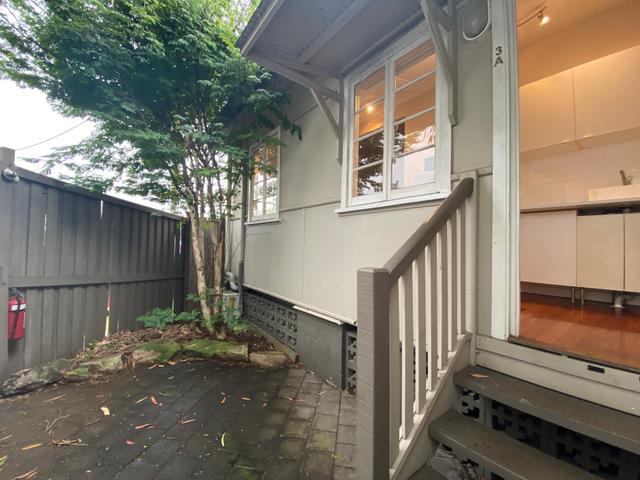 3A/12 Gladstone Road, QLD 4101