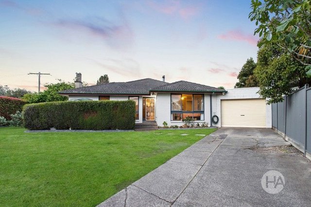 7 Pine Grove, VIC 3913