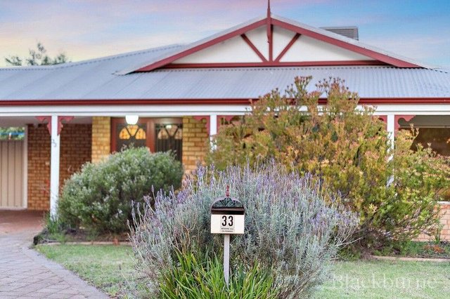 33 Mahogany Loop, WA 6164