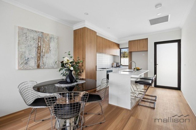 9 Curan Street, WA 6163