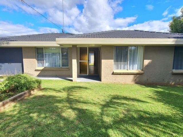 8 Hinkler Crescent, QLD 4350