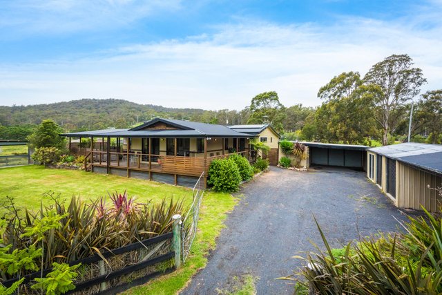 1858 Sapphire Coast Drive, NSW 2550