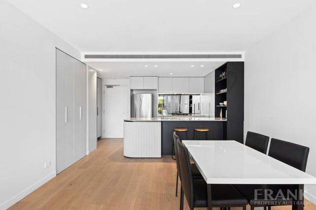 Large Balcony/28 Austin Street, QLD 4006