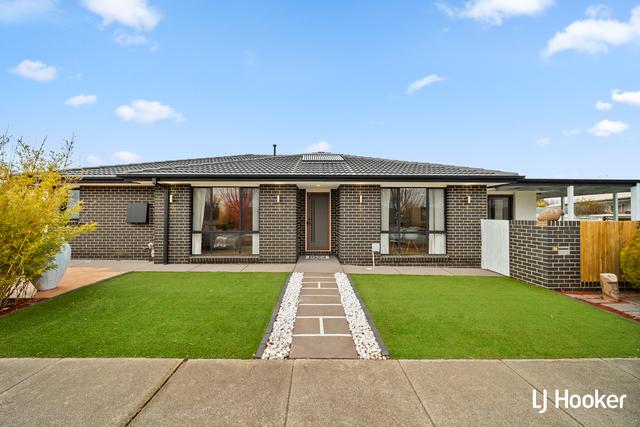 66 Hilda Kincaid Crescent, ACT 2615
