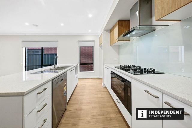 8 Downley Loop, VIC 3338