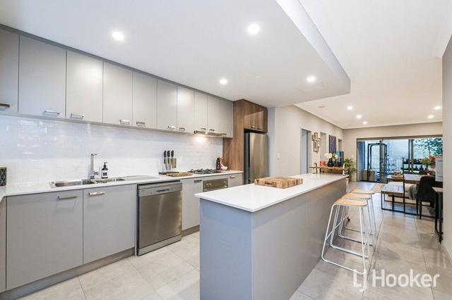 7/14 Gelirah  Lane, WA 6110