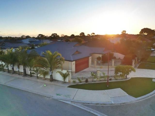 44 Apsley Bend, WA 6065
