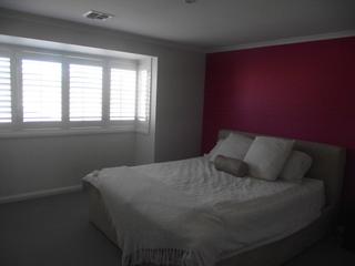 Bedroom 1 (2011-11-18)