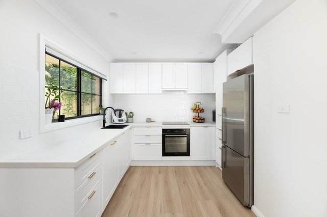 2/92 Toronto Parade, NSW 2232