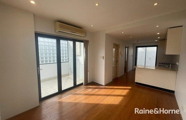3/296 Illawarra Road, NSW 2204
