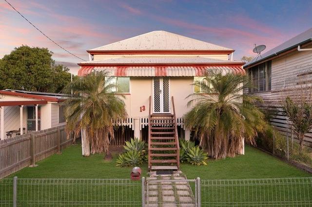 13 Weinholt Street, QLD 4700