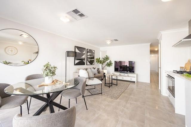 7B Keelson Way, WA 6038