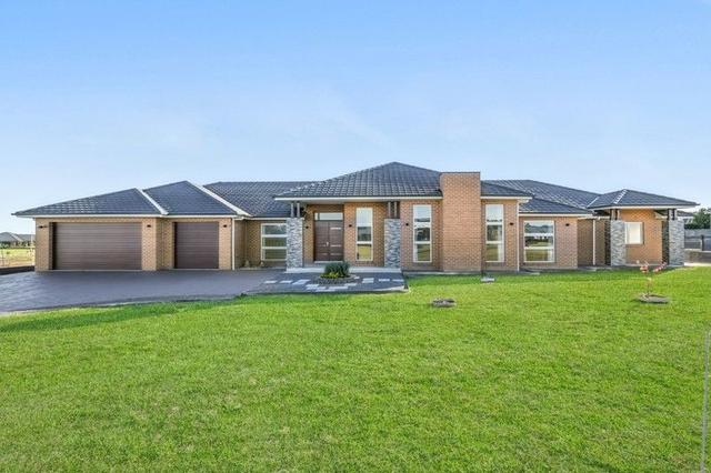 14 Humewood Place, NSW 2745