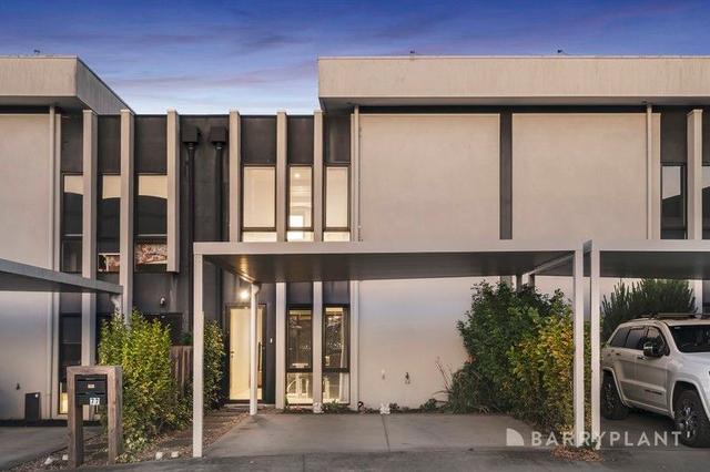 77 Belsay Chase, VIC 3116