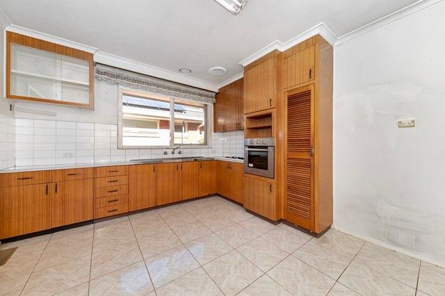 3/4 Garden Avenue, VIC 3163
