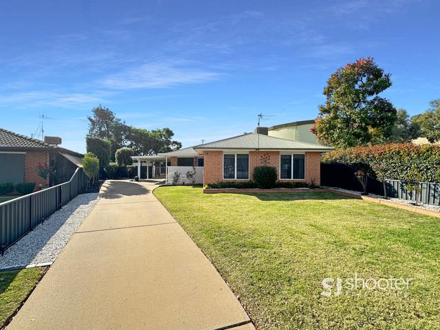 14 Sloman Close, NSW 2830