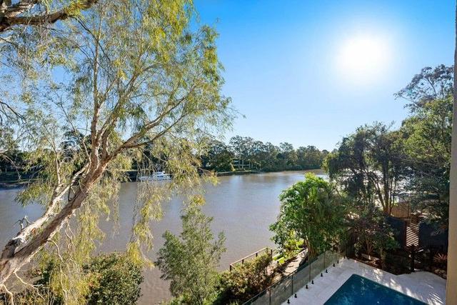 3 Long Street West, QLD 4075