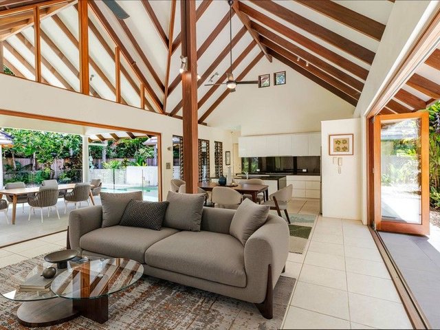 2/14-32 Barrier Street, QLD 4877