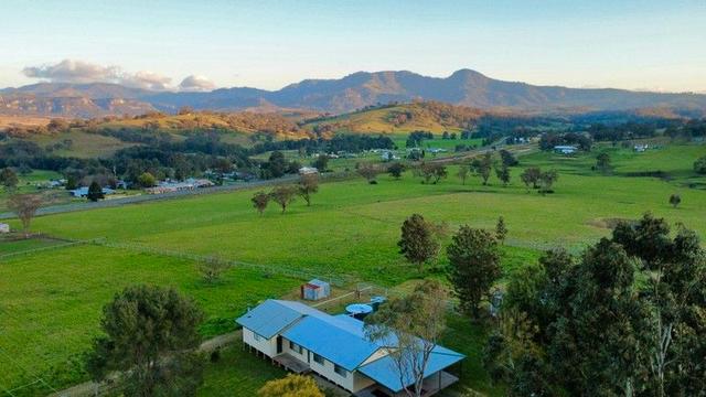 12 Lorraine Street, NSW 2337