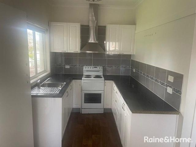 11 Lethbridge Street, NSW 2760