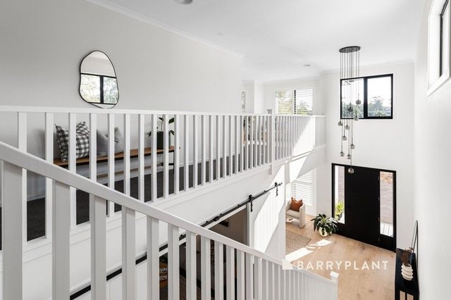 4/8 Oaks Court, VIC 3156