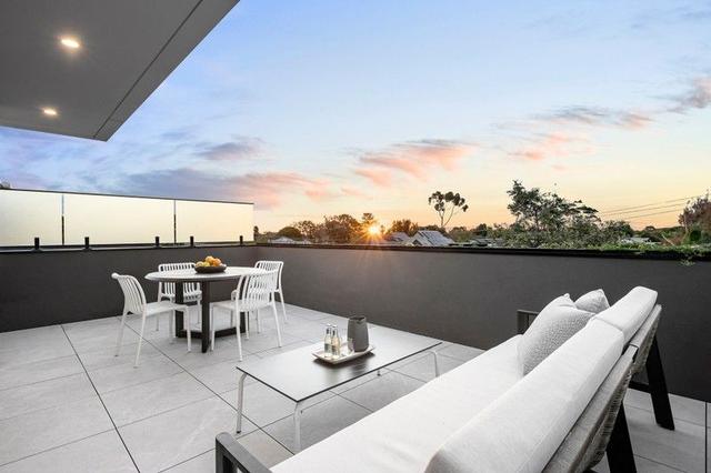 Penthouse 201/16 Carpenter Street, VIC 3186