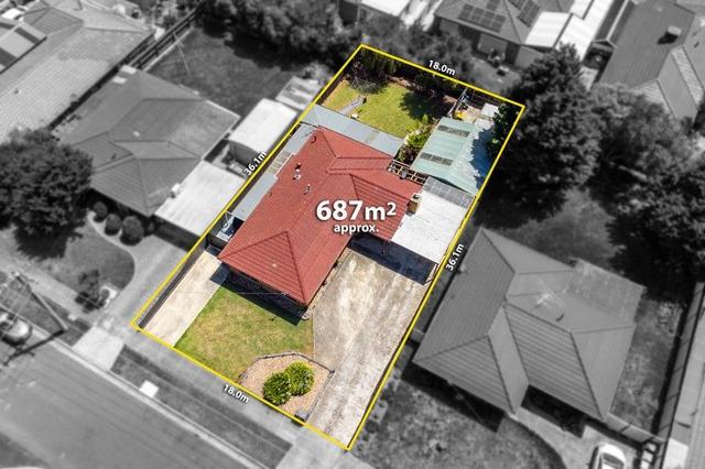 33 Farnborough Avenue, VIC 3064