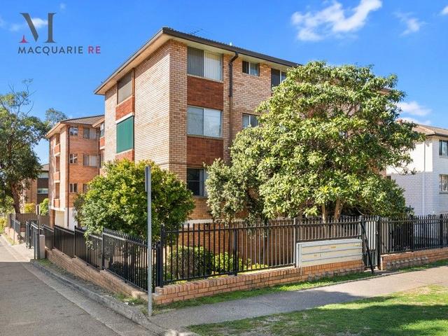 12/2 Forbes Street, NSW 2170