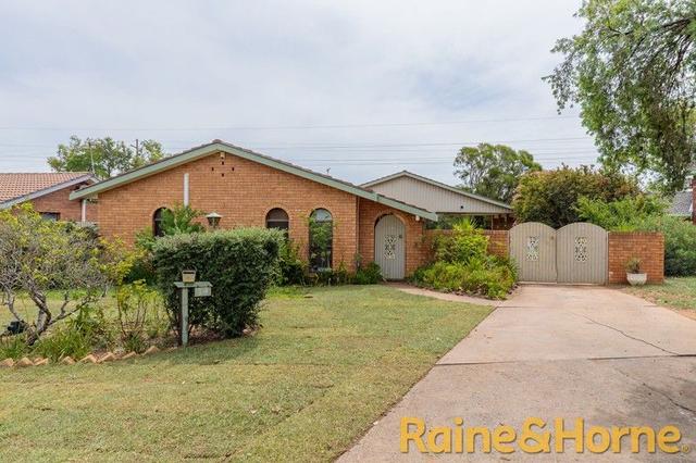 14 Sturt Circle, NSW 2830