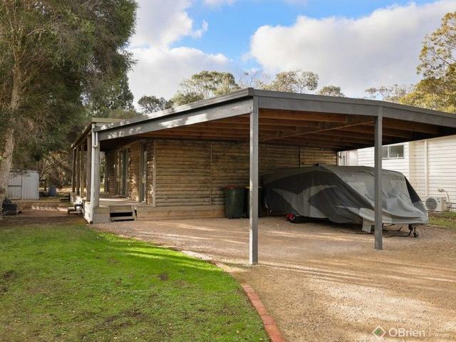2 Little Penguin Court, VIC 3922