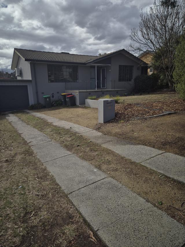 18 Nangor Street, ACT 2611