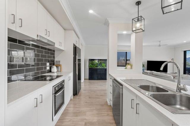 17 Niche Glade Circuit, QLD 4210