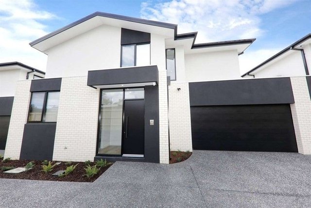 2/4 Adrienne Crescent, VIC 3149