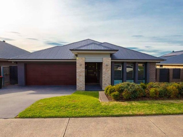 8 Grasshawk Drive, NSW 2322