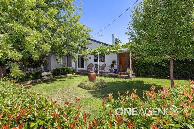6 Tinga Crescent, NSW 2650