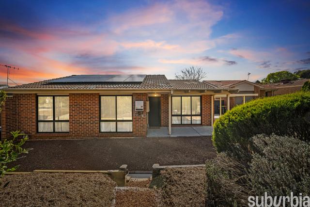 19 Marungul Avenue, ACT 2913