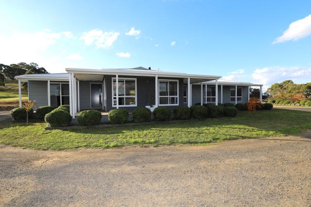 53 McKeachie Street, NSW 2632