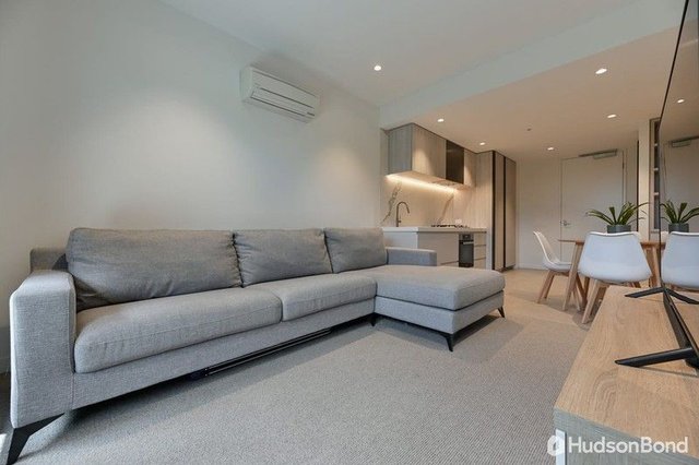 111/65 Stables  Circuit, VIC 3108