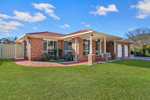 23 Sid Barnes Crescent, ACT 2906