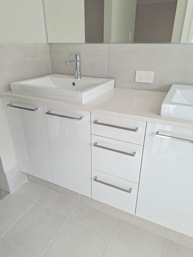 23 Camargue Street, WA 6232