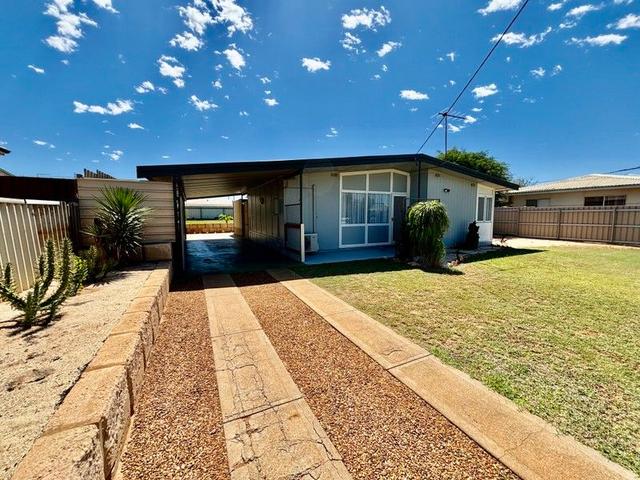 4 Richards Street, WA 6701