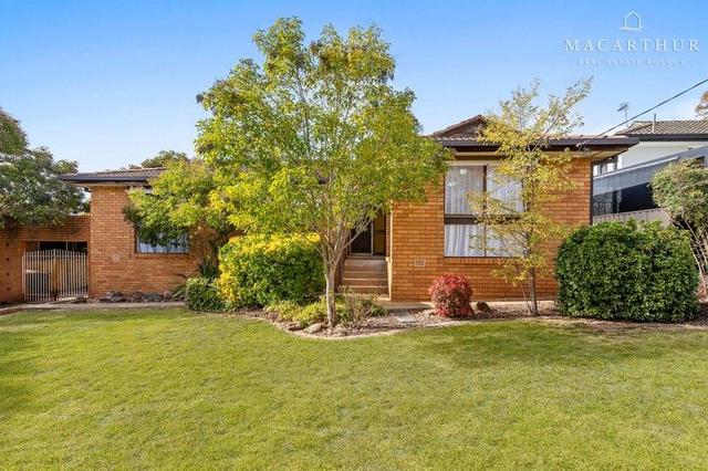 5 Mallory Street, NSW 2650