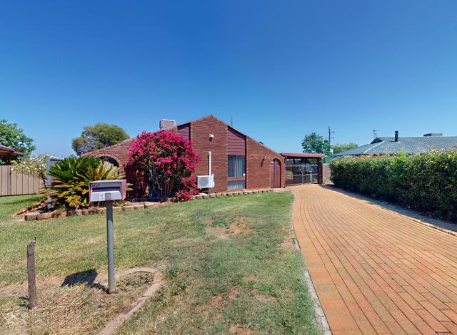 15 Flinders Close, NSW 2830