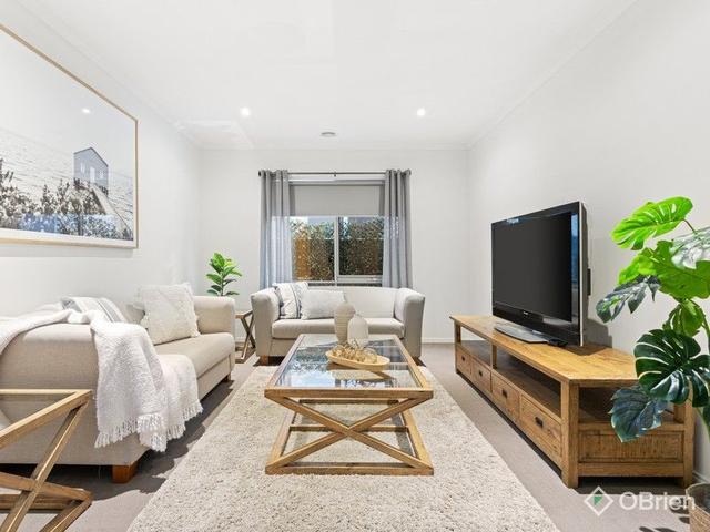 9 Crampton Chase, VIC 3977