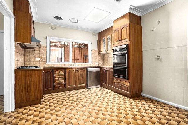 4/58 Oakes Avenue, VIC 3169